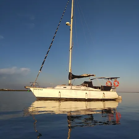 Houseboat - In Ria Formosa * Faro