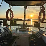 Houseboat - In Ria Formosa *