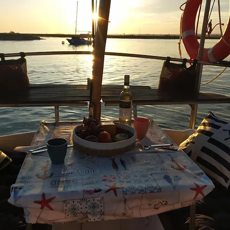 Houseboat - In Ria Formosa * Faro