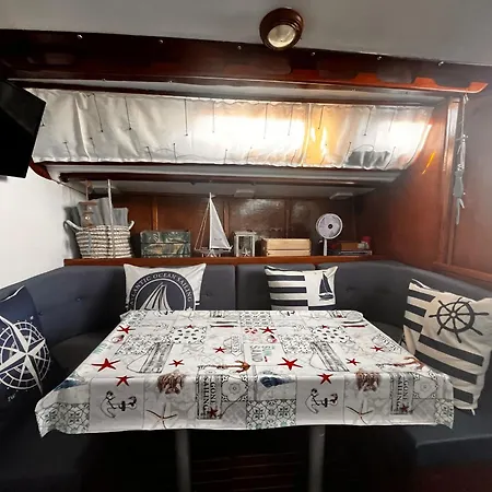 Houseboat - In Ria Formosa *