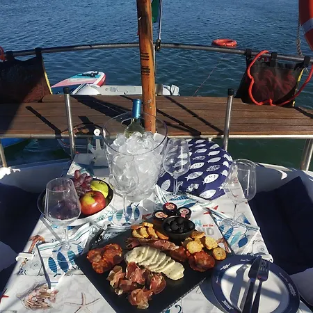 Houseboat - In Ria Formosa *