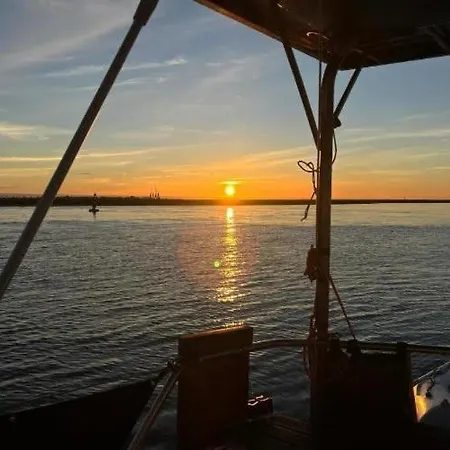 Houseboat - In Ria Formosa Bådhotel *