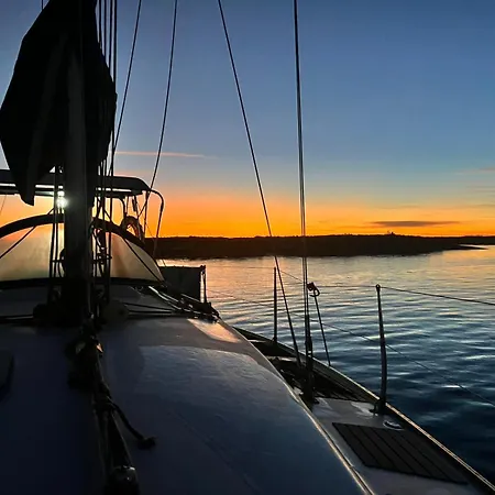 Houseboat - In Ria Formosa فارو