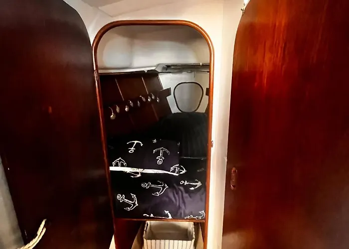 Houseboat - In Ria Formosa